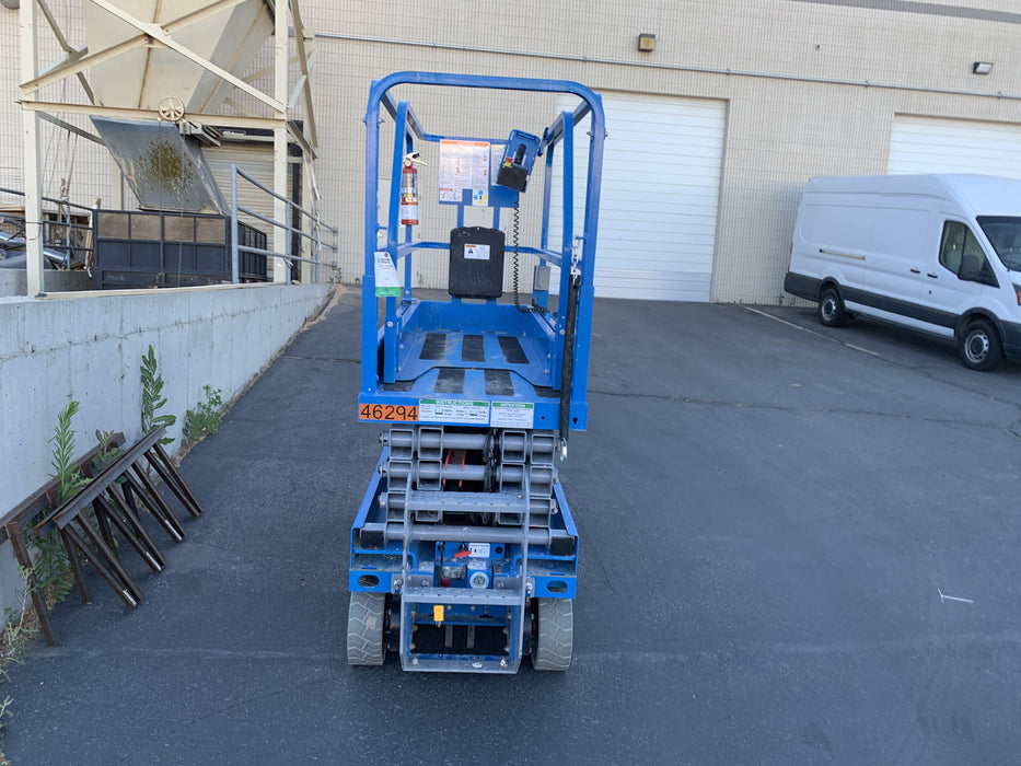 2019 Genie GS-1930 Fixed rails with chain Entry