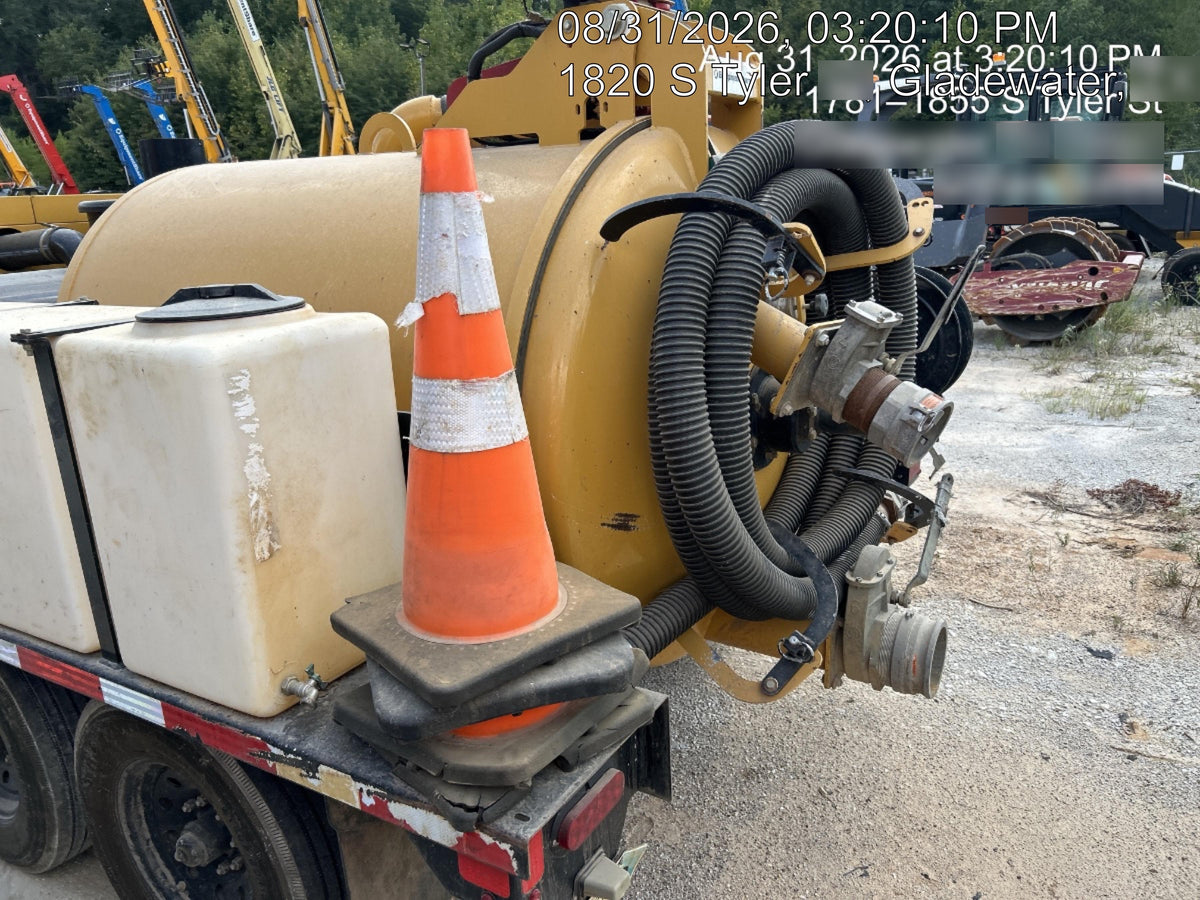 2023 Vac-Tron LP573XDT T4 Koehler Diesel Engine, 500 Gallon Debris Tank, x2 100 Gallon Water Tanks