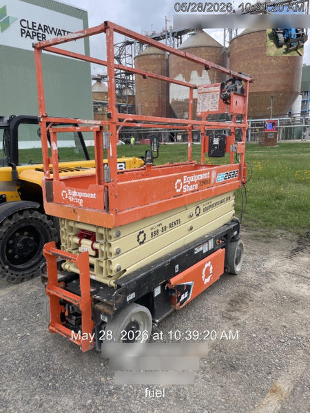 2023 JLG ES2632