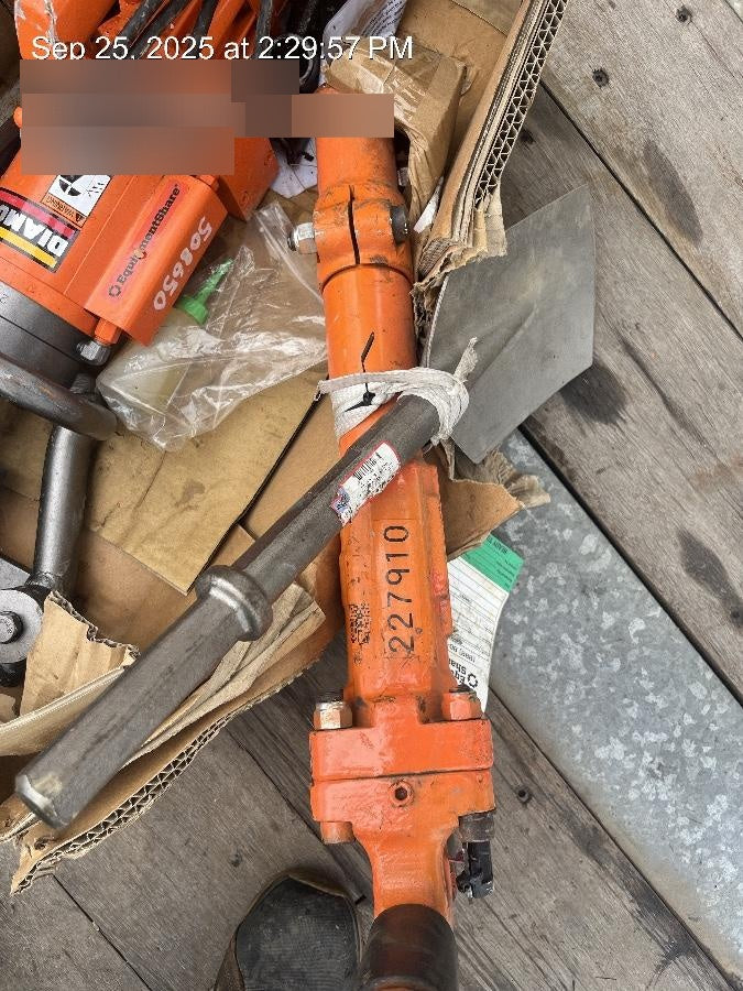 2023 MICHIGAN PNEUMATIC ES-TPB30-1-TRACKER