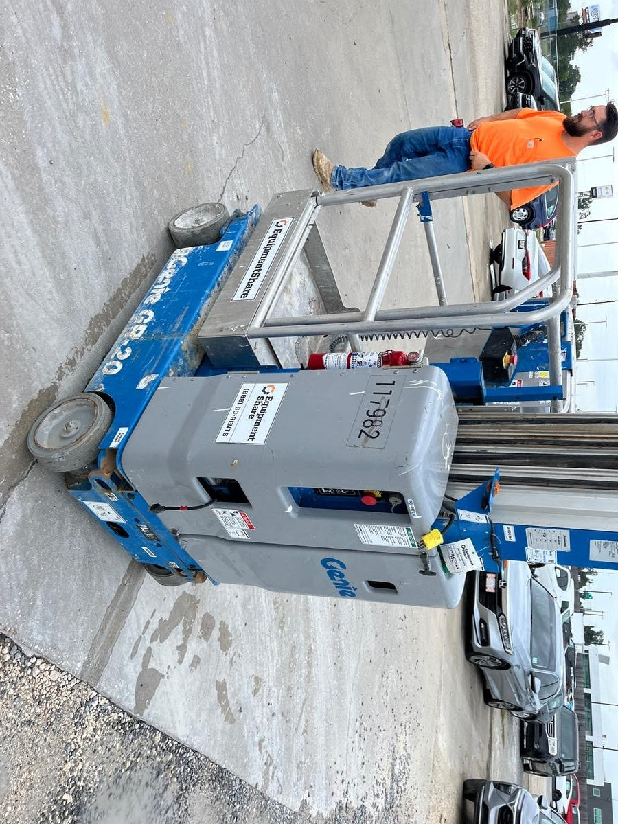 2020 GENIE GR-20