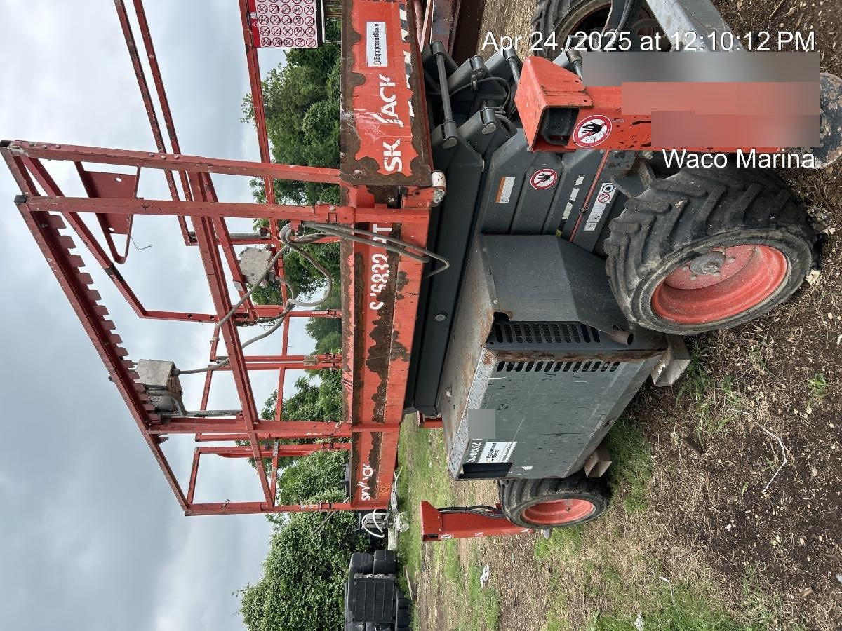 2016 SKYJACK SJ6832 RT