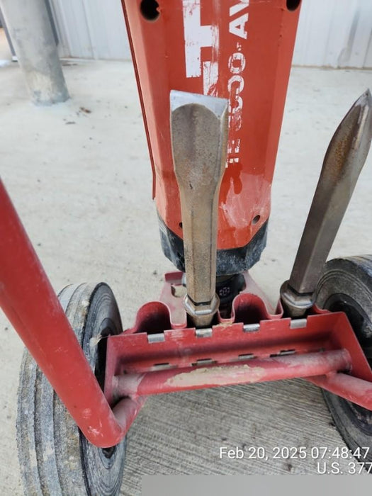 2022 HILTI TE 3000-AVR