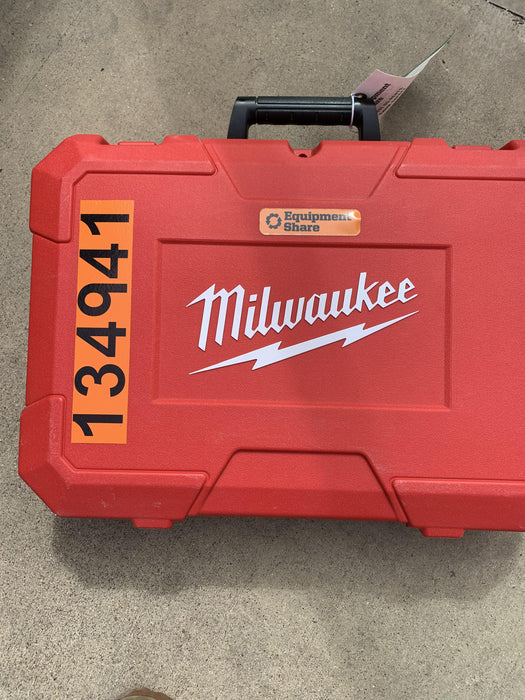 2021 MILWAUKEE 2877-22