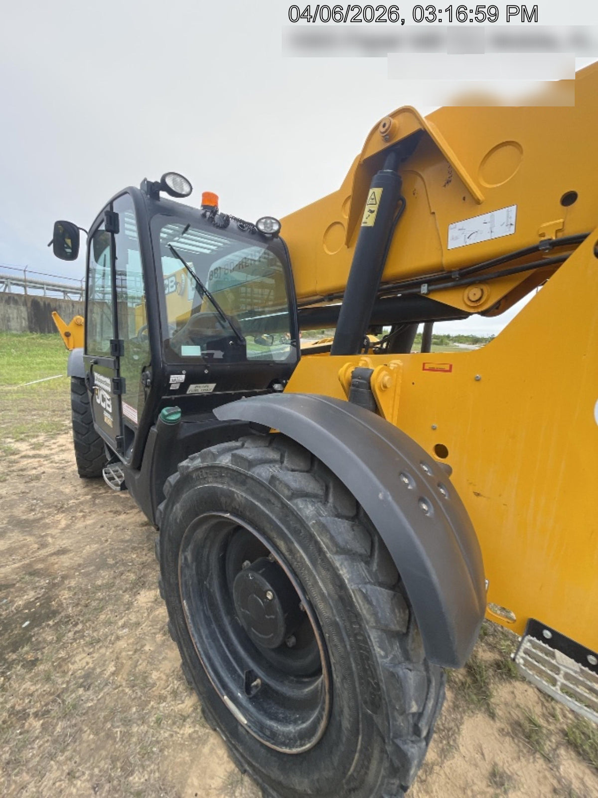 2021 JCB 510-56