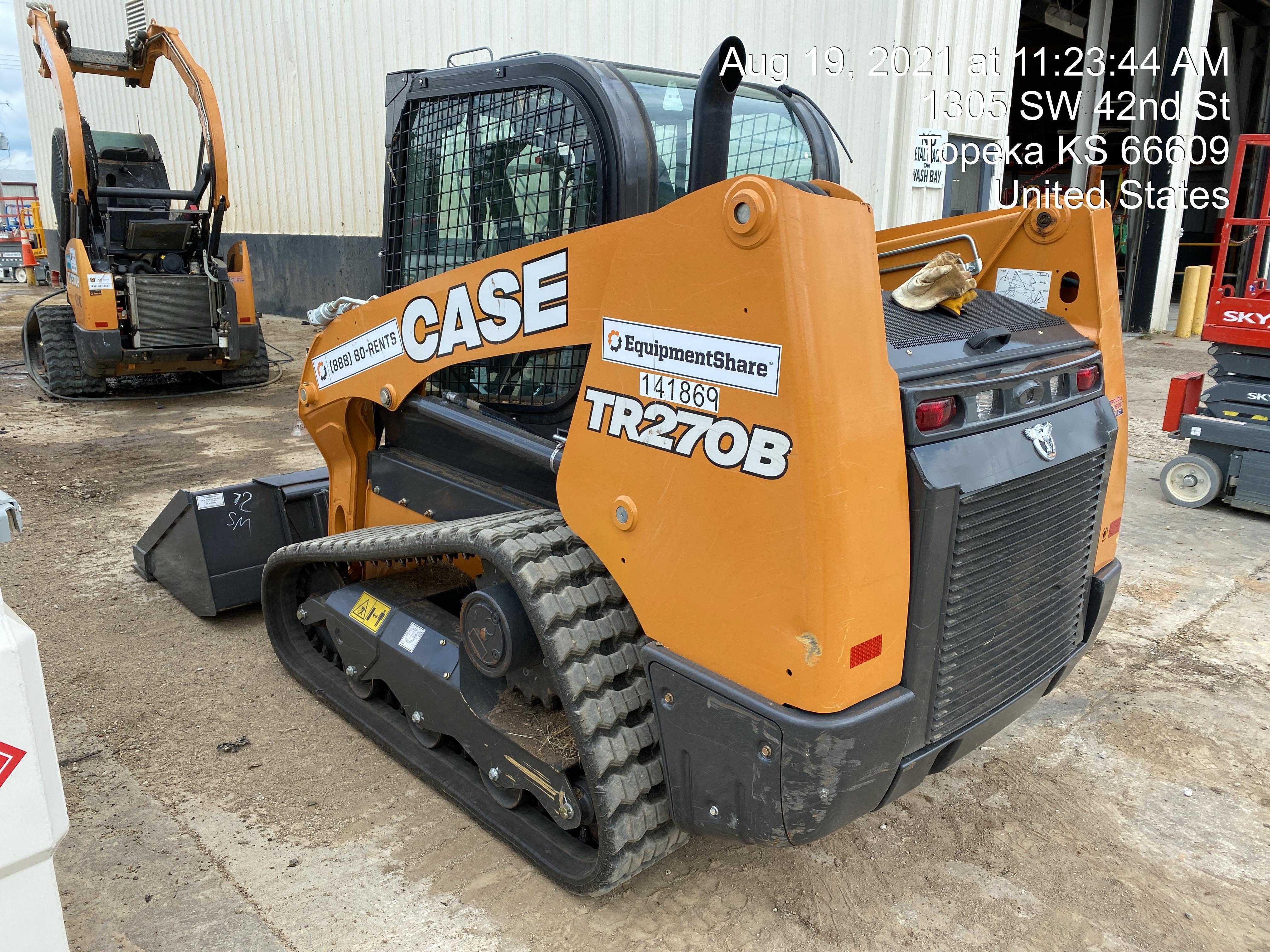 2021 CASE TR270B