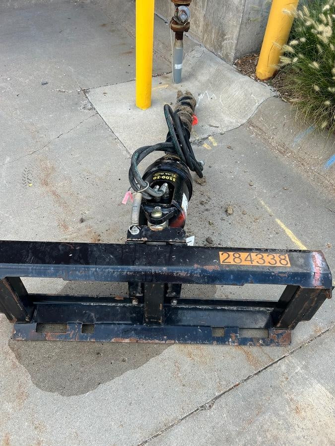 2022 AUGER TORQUE 3300-30