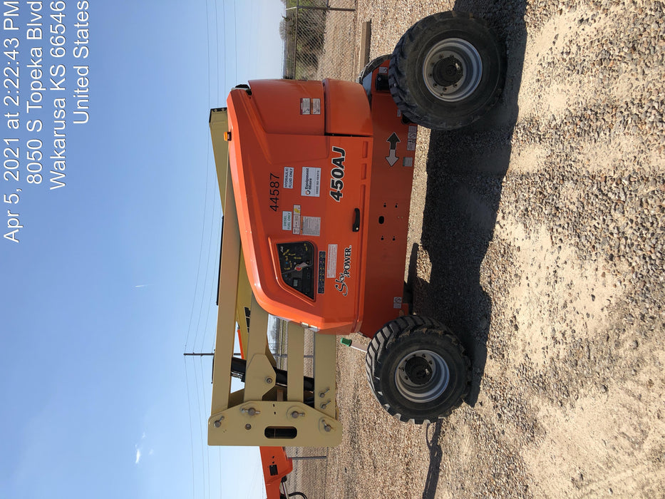2019 JLG 450AJ
