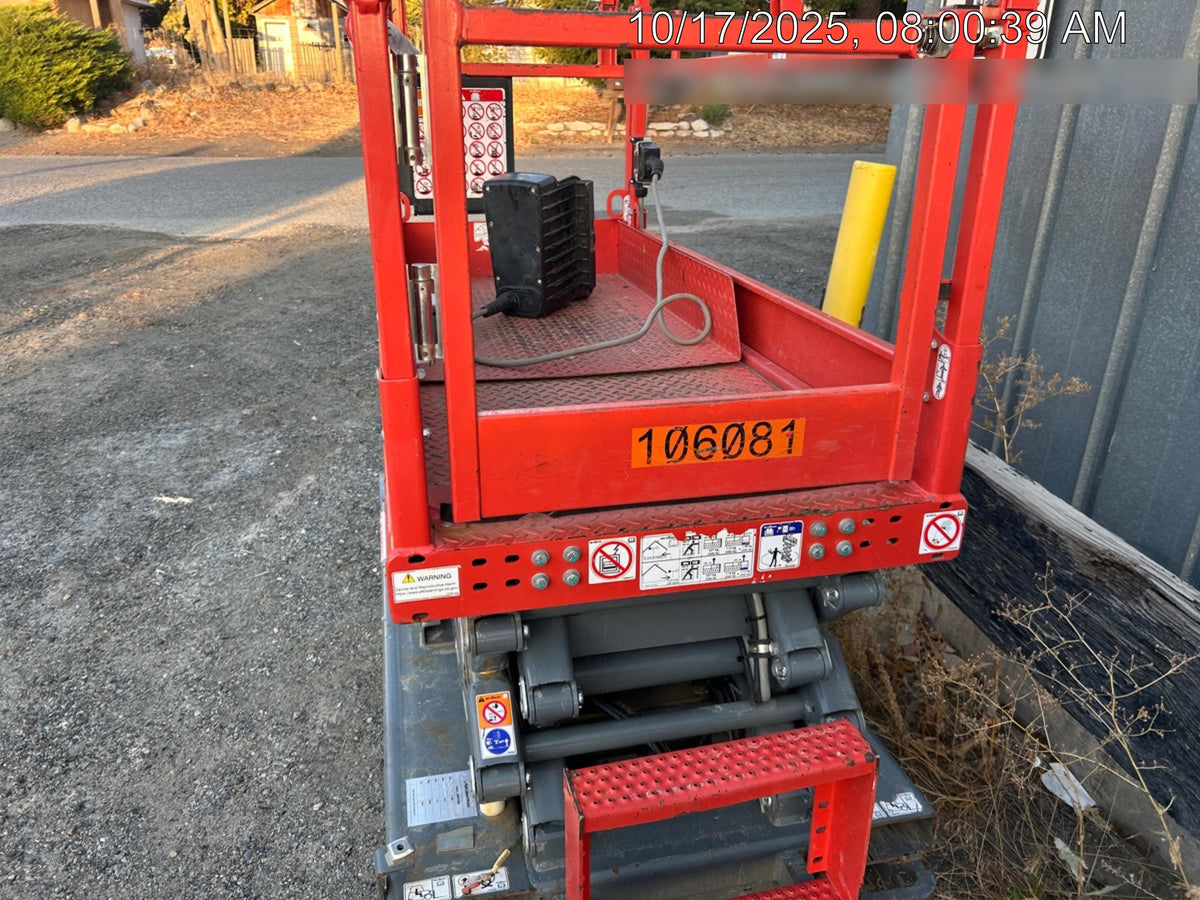 2020 Skyjack SJIII-3219 Solid NM Tires, Half height spring hinged entry gate, Dual Beacons, 800W Inverter