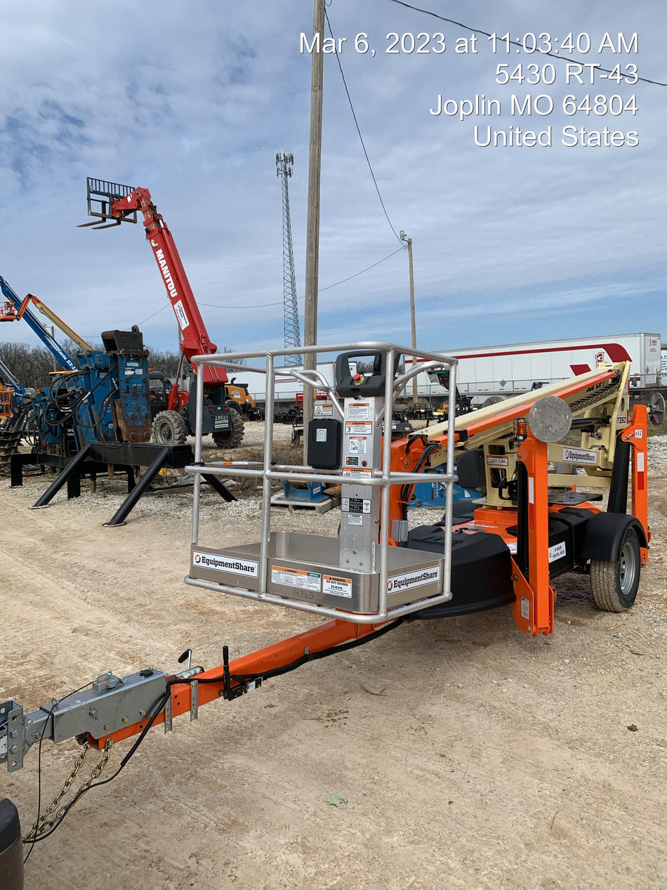 2022 JLG T350