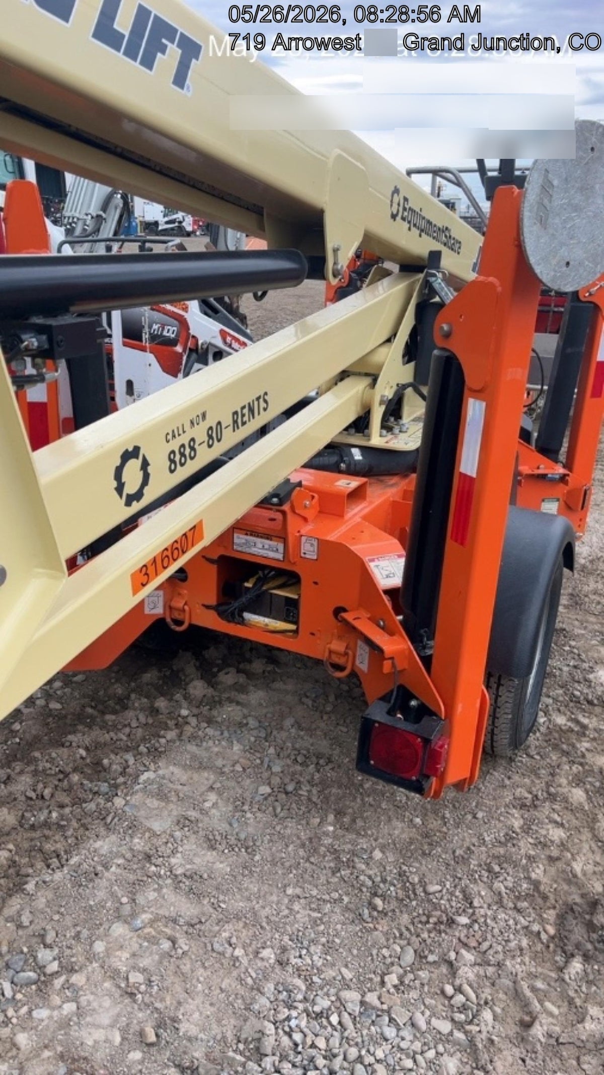 2023 JLG T350