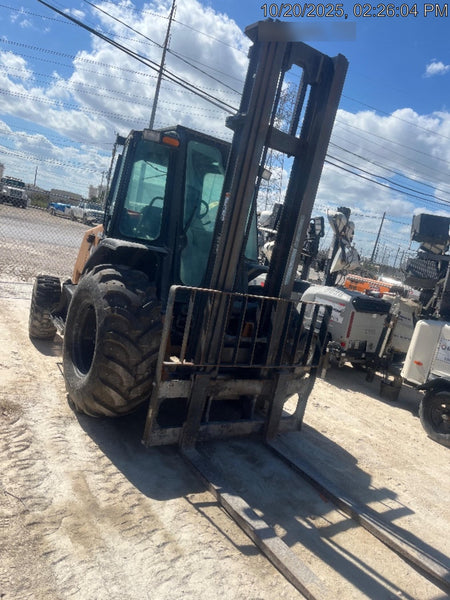 2021 CASE 586H