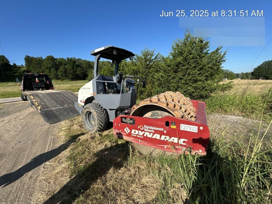 2021 DYNAPAC CA1400D