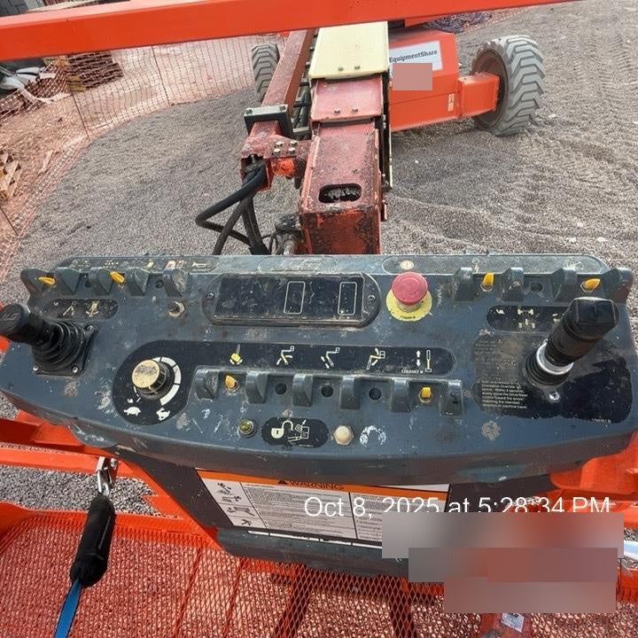 2021 JLG 600S