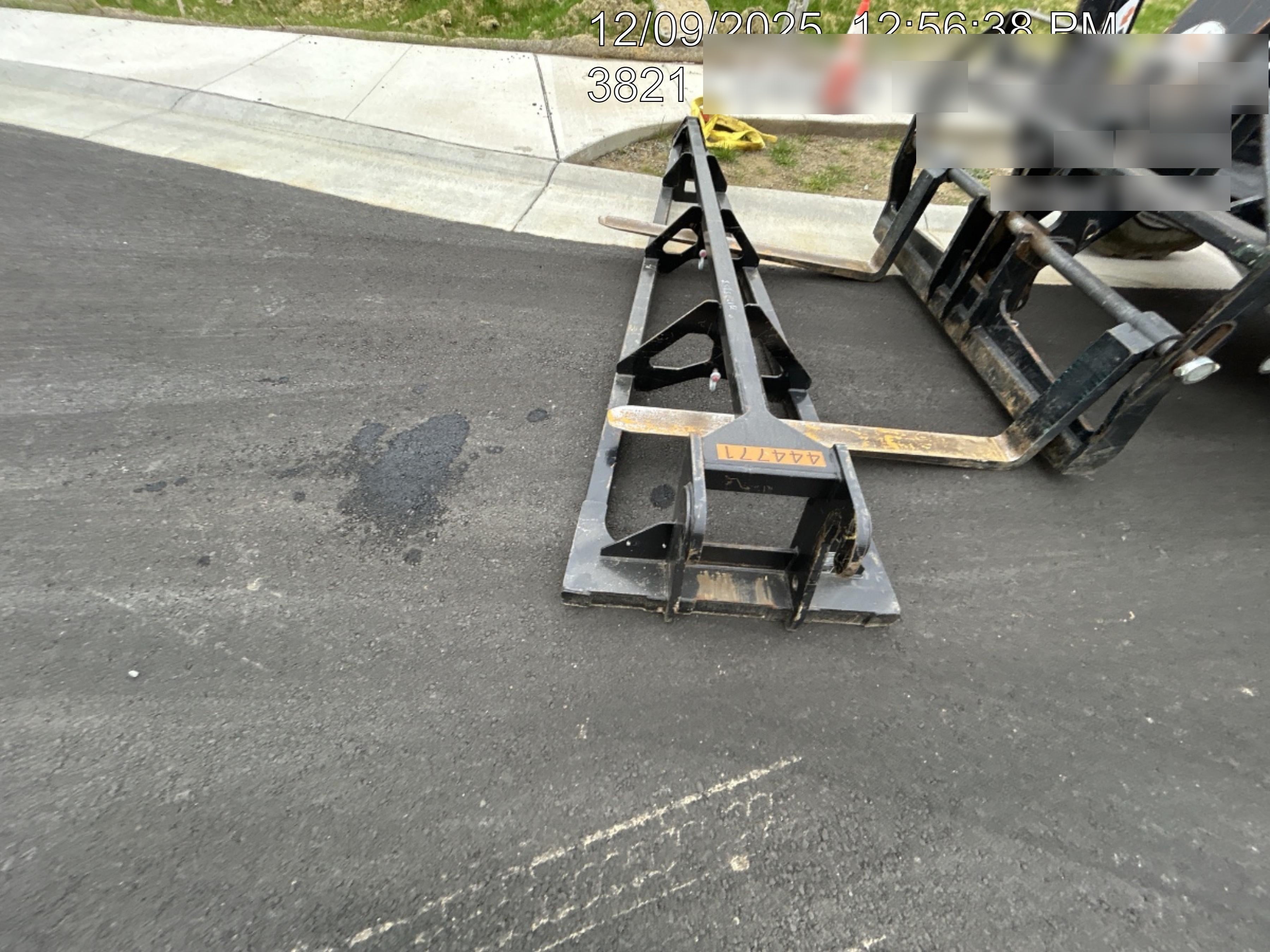 2024 JLG 1001275853