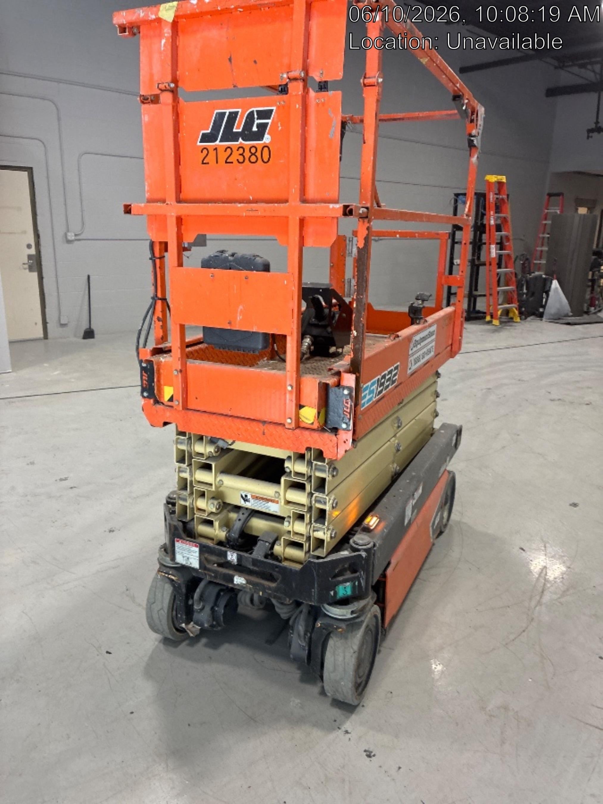 2022 JLG ES1932