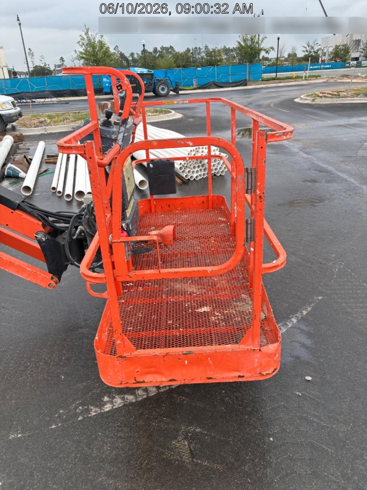 2022 JLG 660SJ