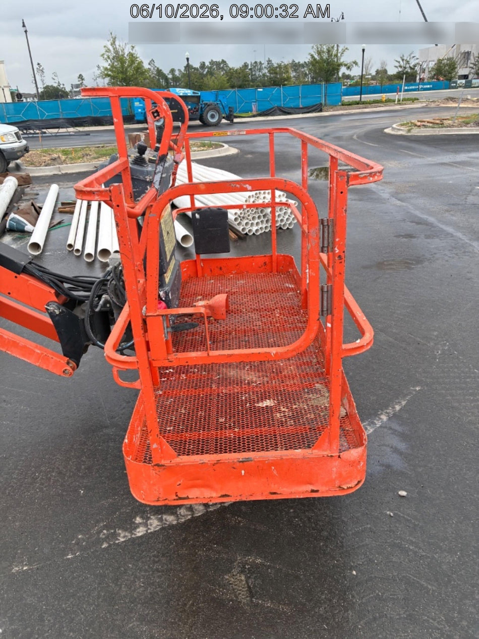 2022 JLG 660SJ