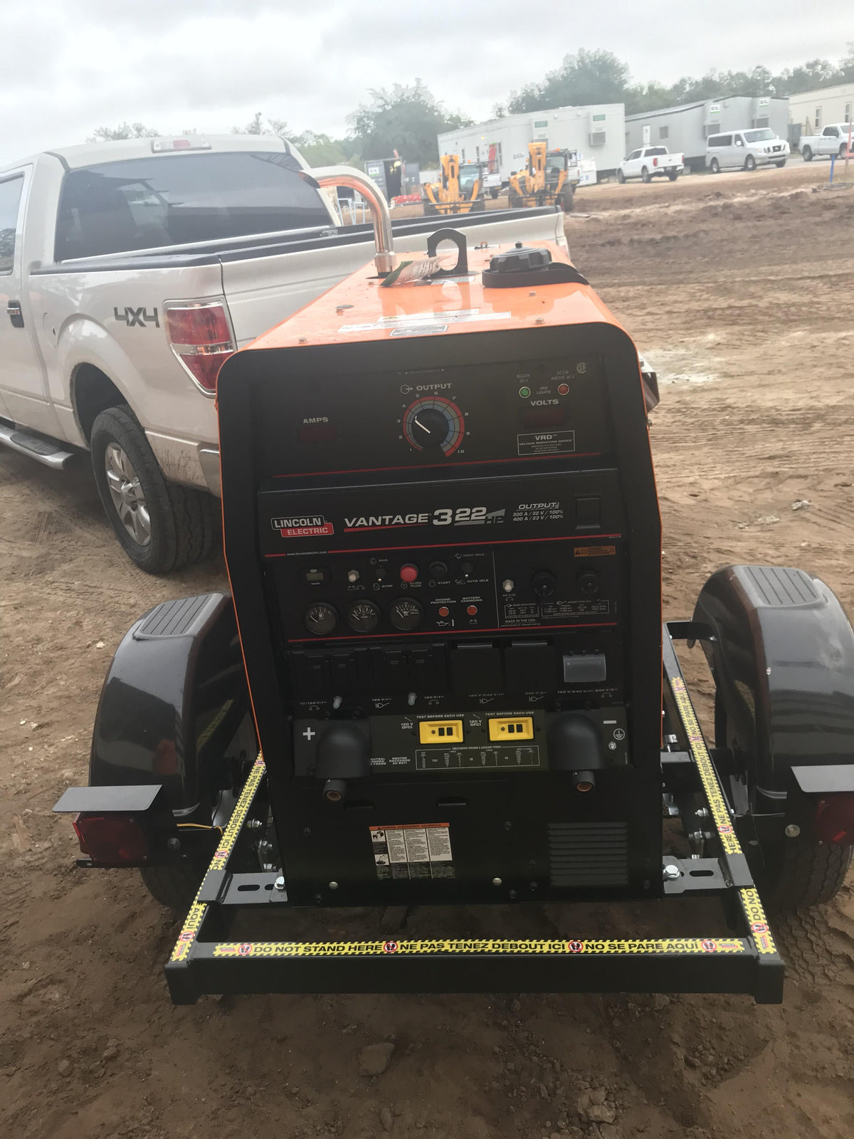 2021 Lincoln Electric Vantage 322 Vantage 322 Ready Pak 3 w/ Decals, ORANGE (includes trailer, cable rack, fender light kit) NO Telematics