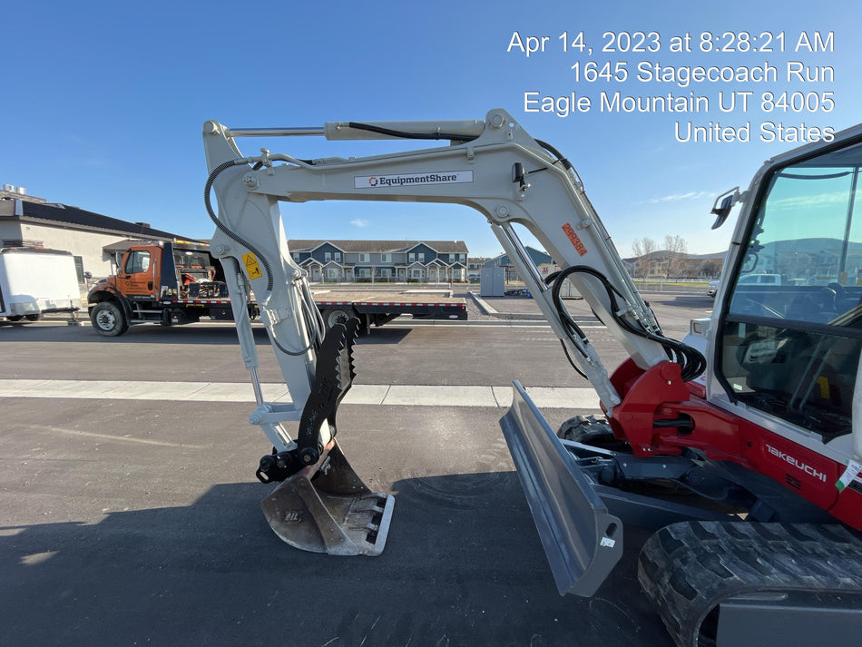 2023 TAKEUCHI TB250-2CR