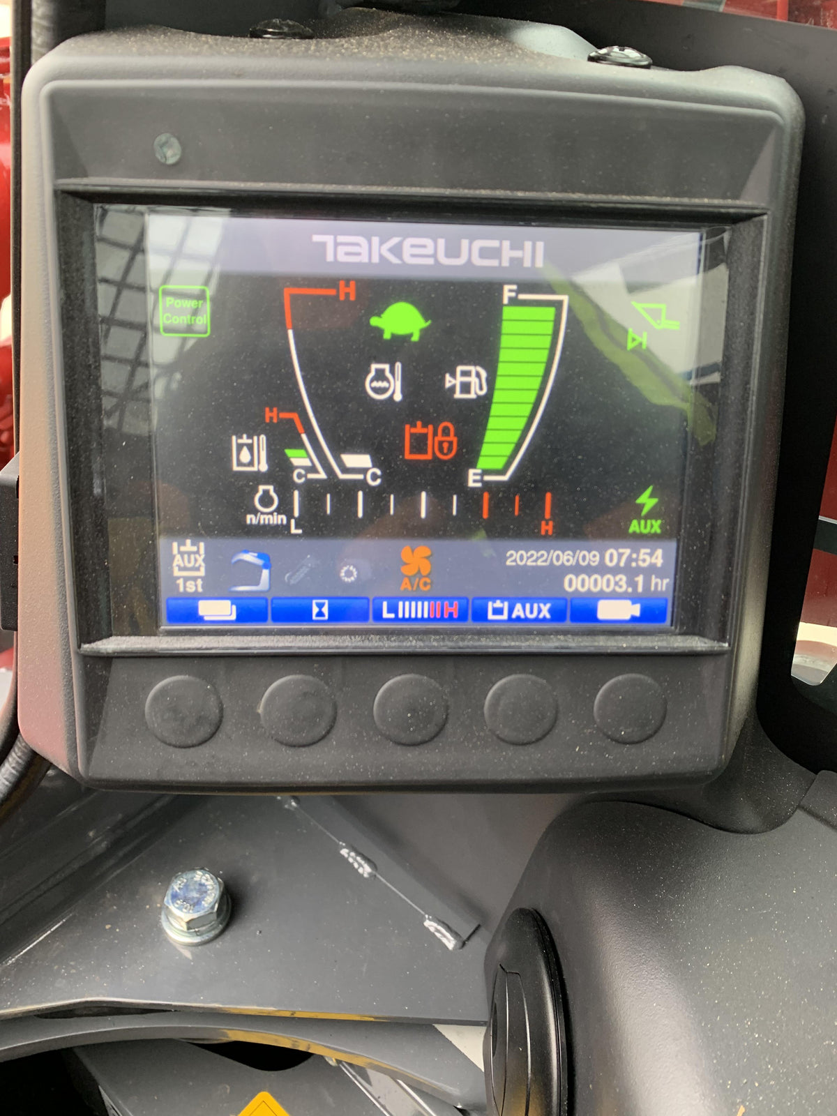 2022 TAKEUCHI TL10V2-CR