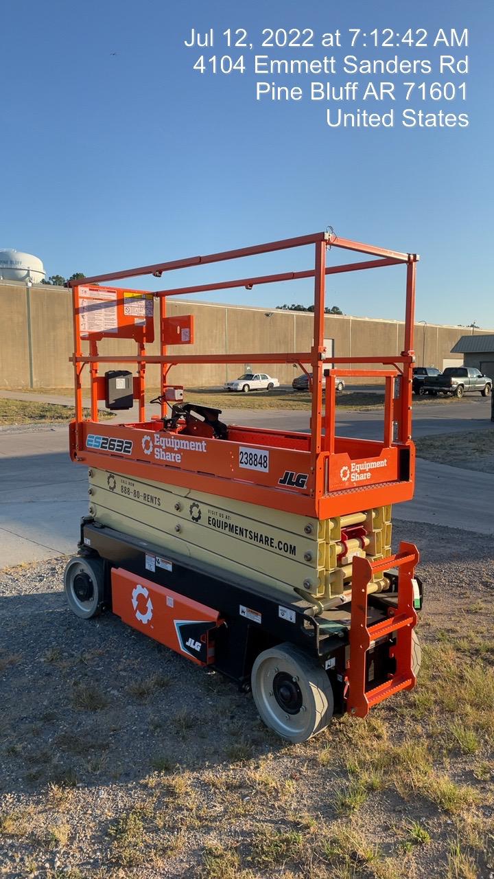 2022 JLG ES2632