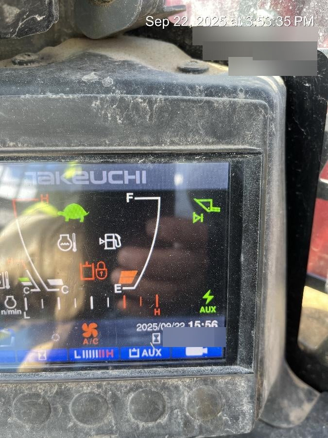 2023 TAKEUCHI TL10V2-CR