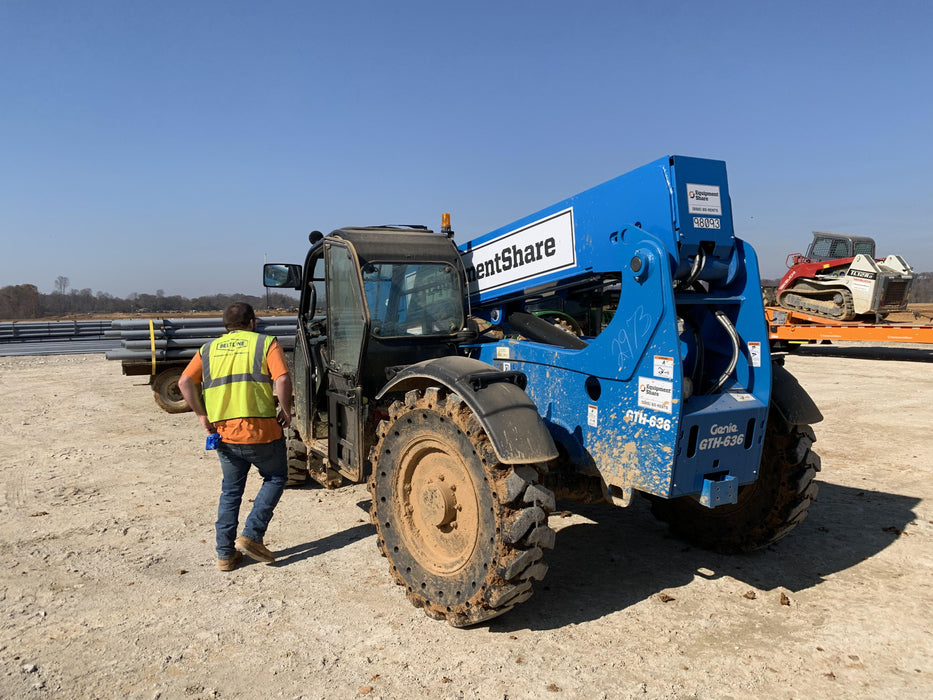 2020 Genie GTH-636 Cab/Heat/Air, Solid Tires, Work Lights, Beacon, Aux Hydraulics, Back up Alarm