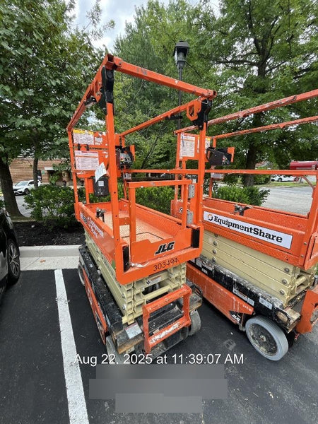 2023 JLG ES1932