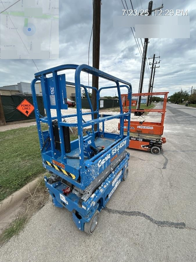 2023 GENIE GS-1432