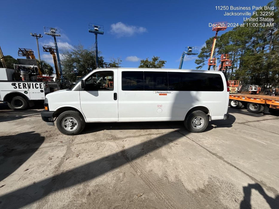 2023 CHEVROLET Express Van - Rental