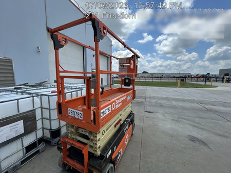 2022 JLG ES1932
