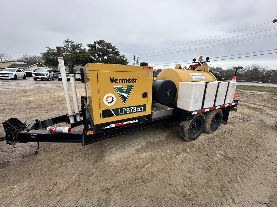2022 Vac-Tron LP573XDT T4 Koehler Diesel Engine, 500 Gallon Debris Tank, x2 100 Gallon Water Tanks