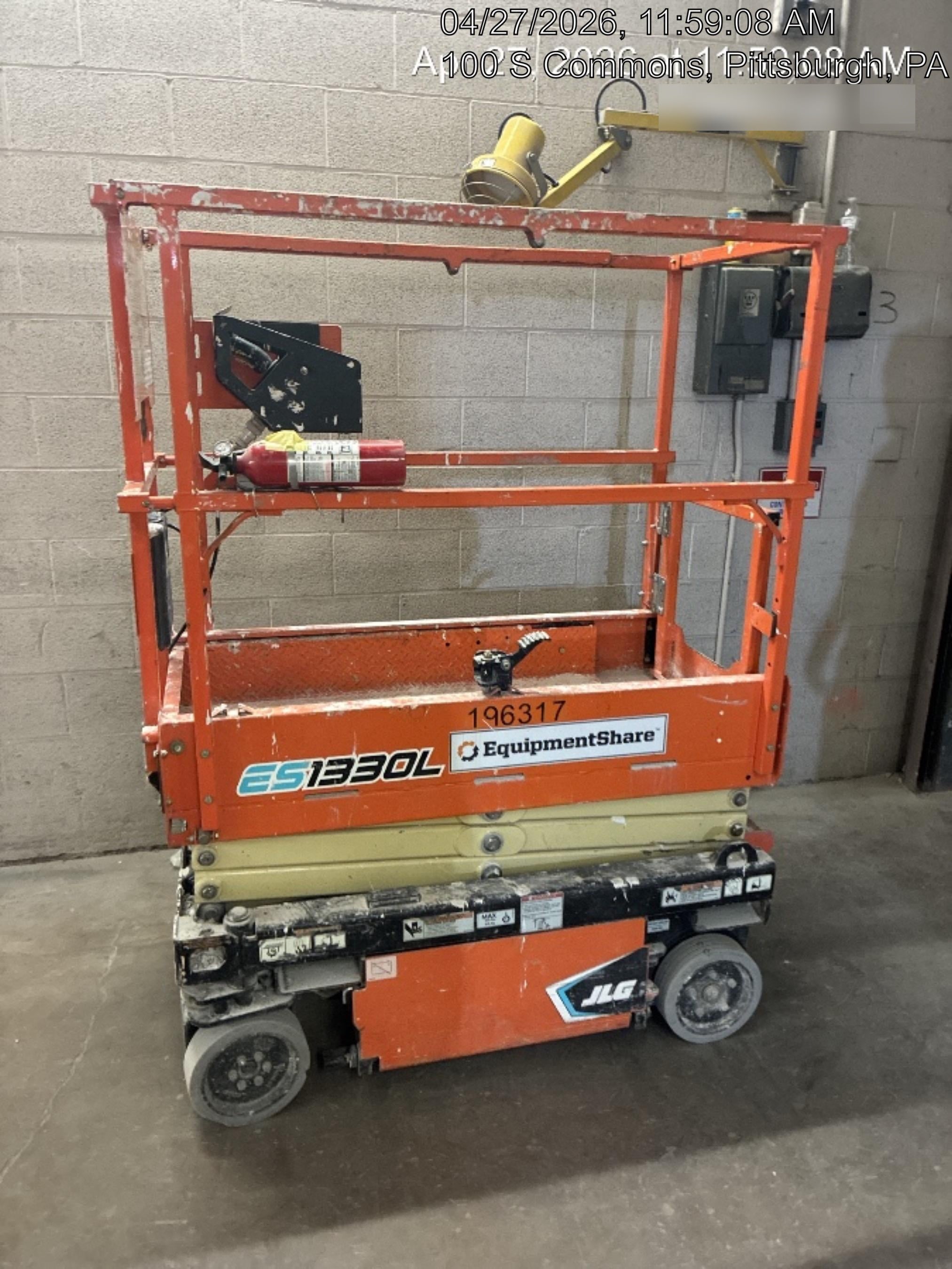 2021 JLG ES1330L