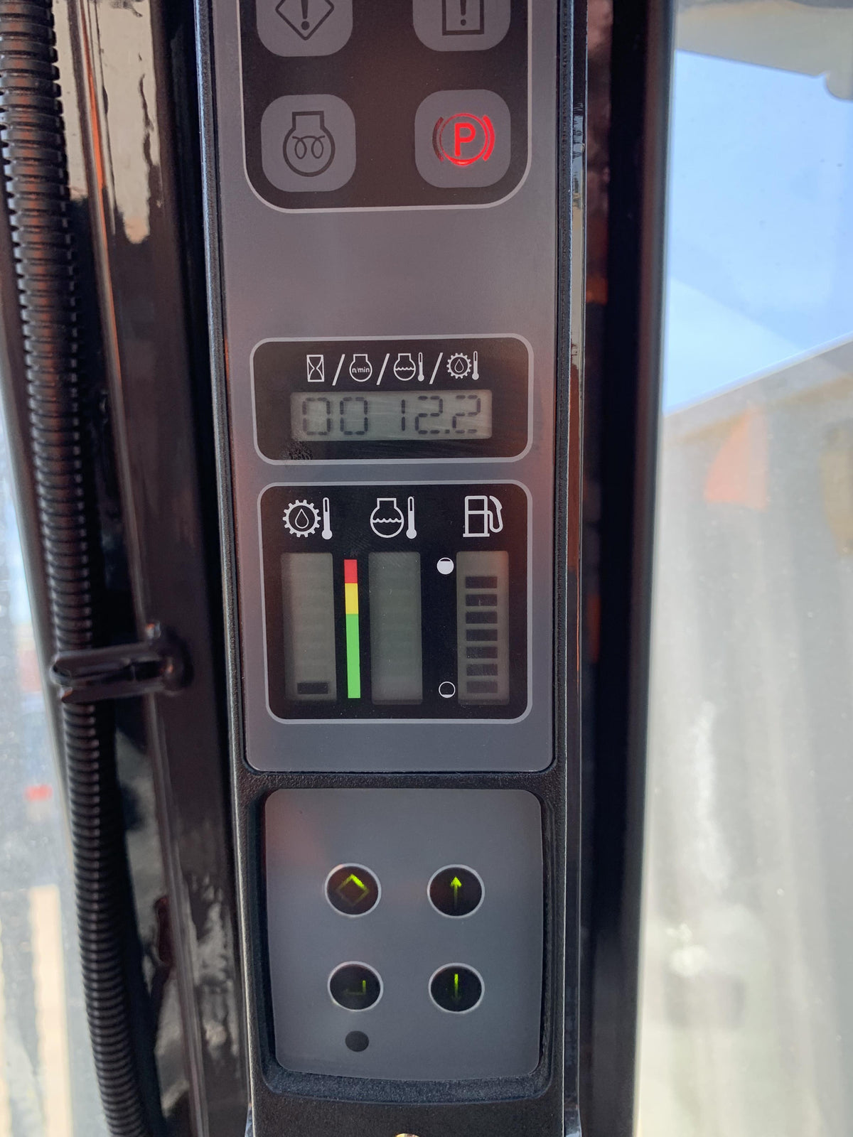 2021 CASE 588H