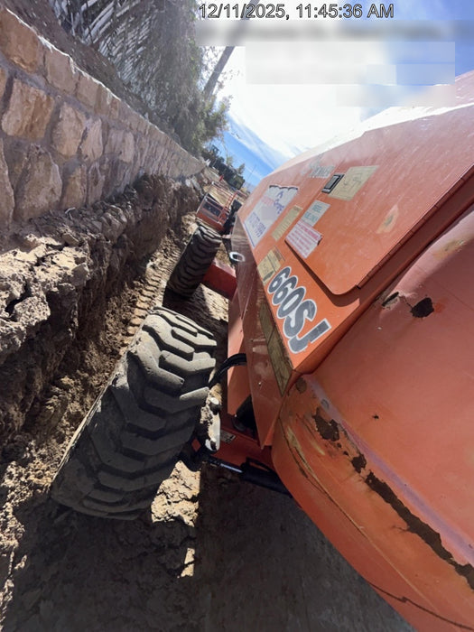 2016 JLG 660SJ