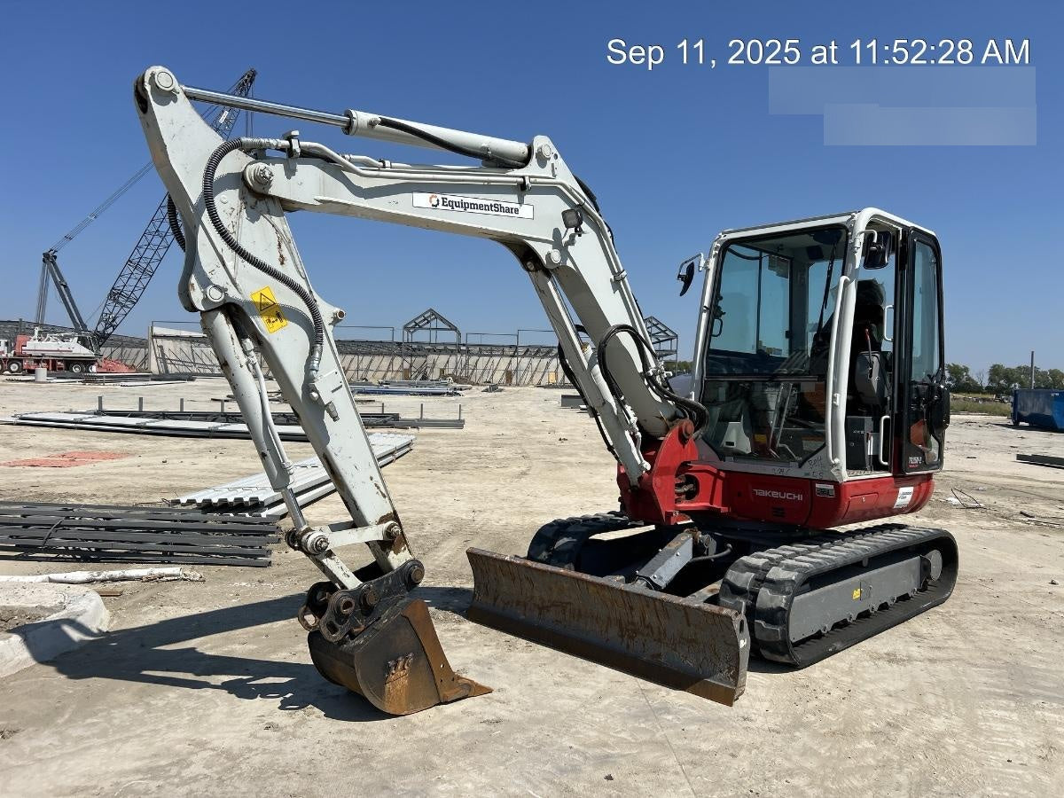 2024 TAKEUCHI TB250-2CR