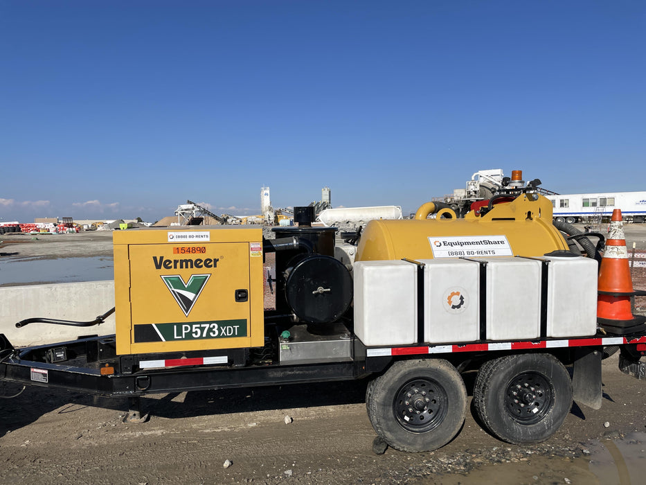 2022 VAC-TRON LP573XDT