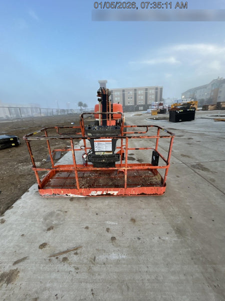 2019 JLG 660SJ