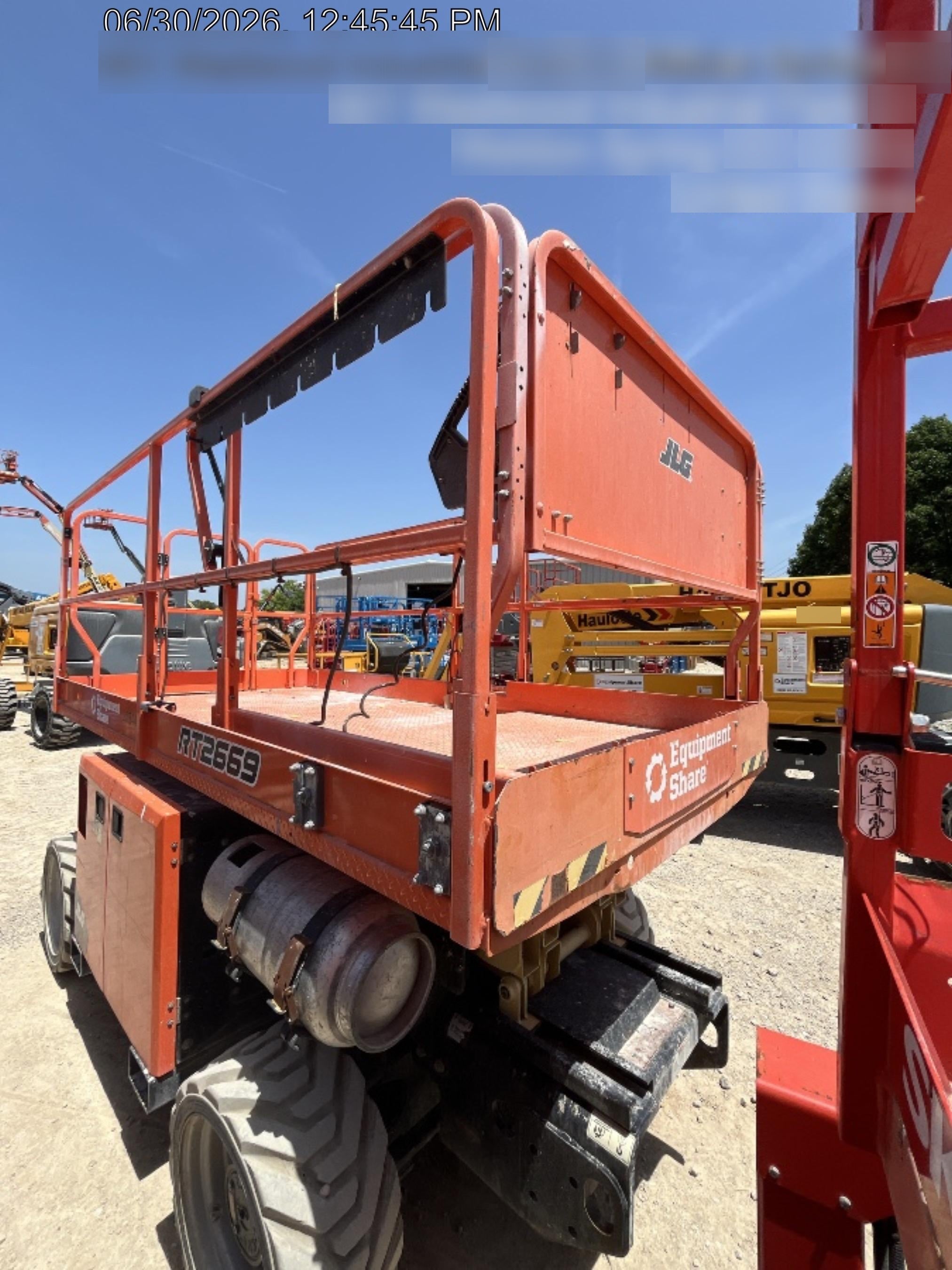 2022 JLG RT2669