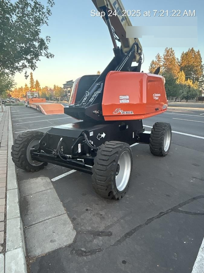 2025 JLG 660SJ