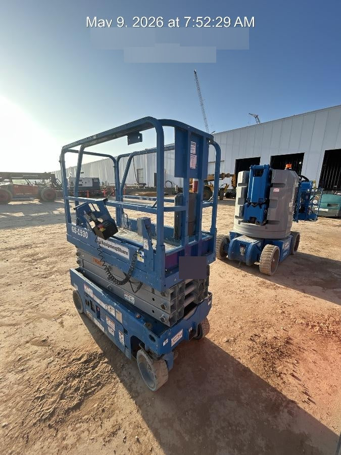2020 Genie GS-1930 Fixed rails with chain entry gate - Pre A92.20