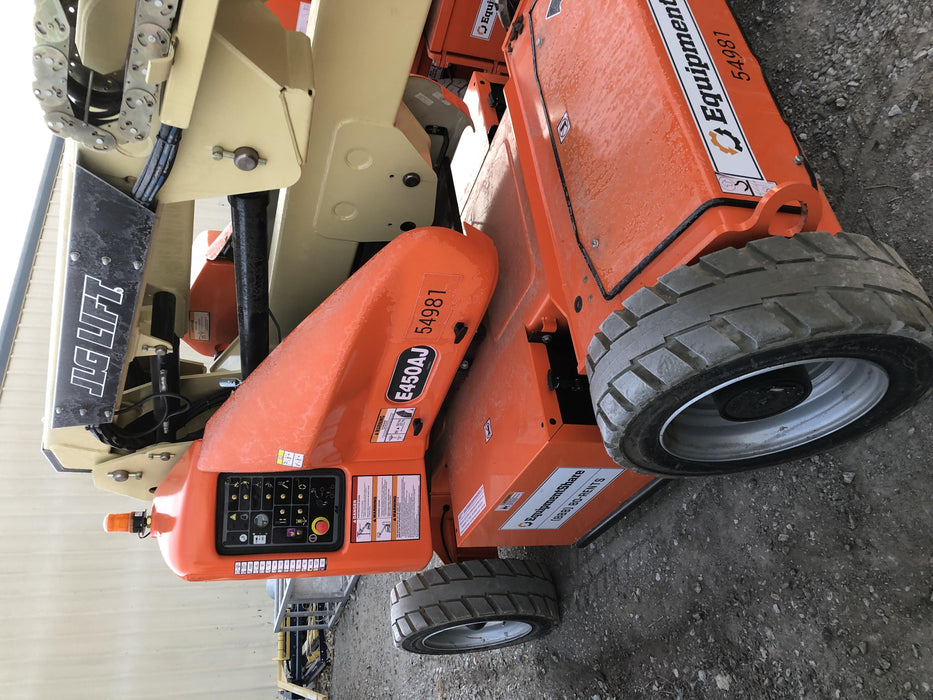2019 JLG E450AJ