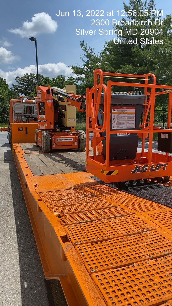 2022 JLG E300AJP