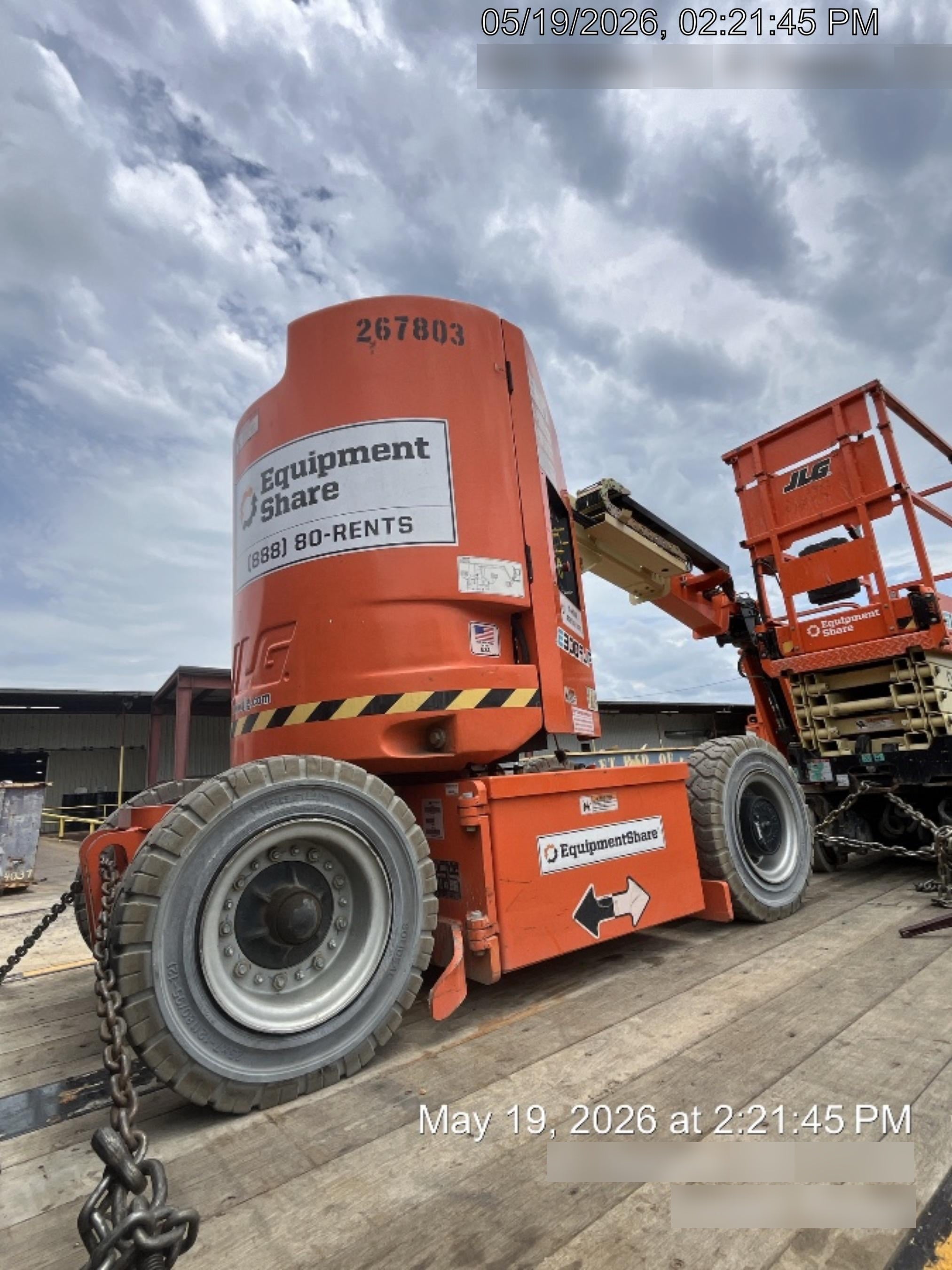 2022 JLG E300AJP