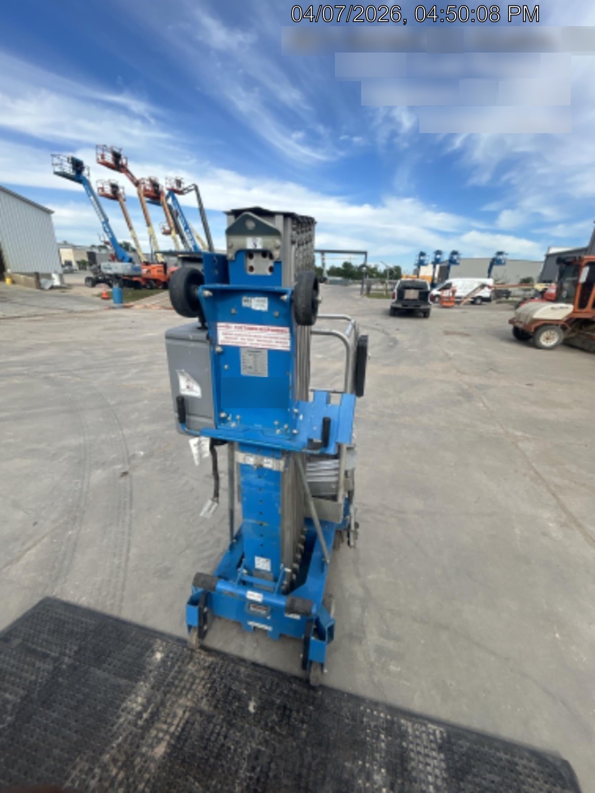 2019 GENIE AWP-30S