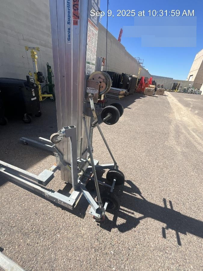 2020 GENIE SLC-24