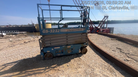 2018 GENIE GS-3232