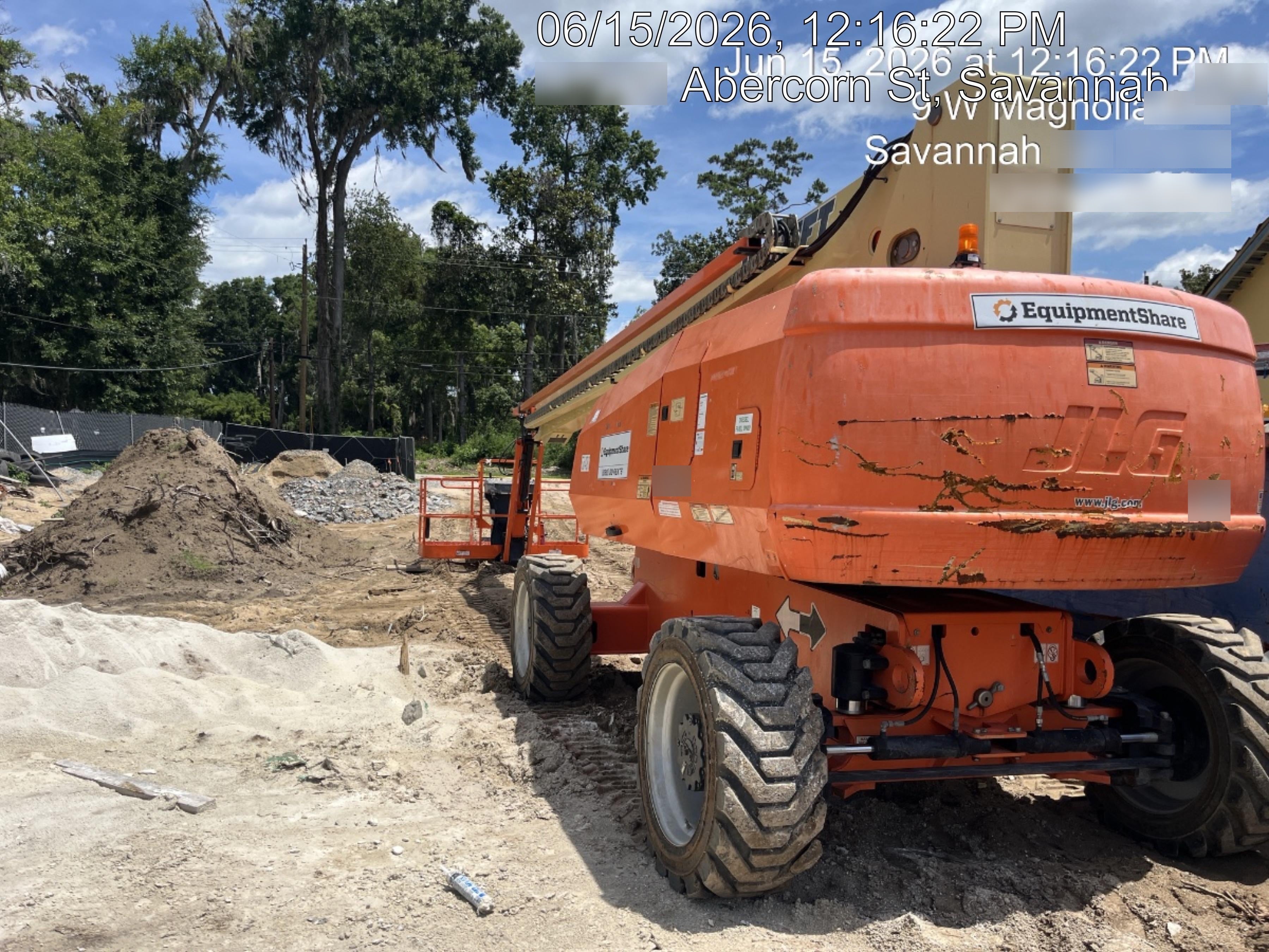 2020 JLG 860SJ Deutz Diesel Engine, FF Tires, Rotating Beacon, Panel Cradle Package