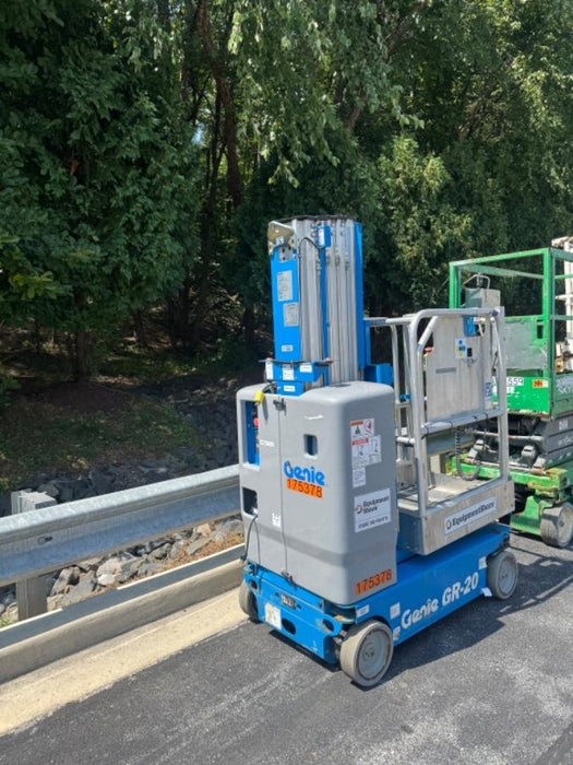 2021 GENIE GR-20